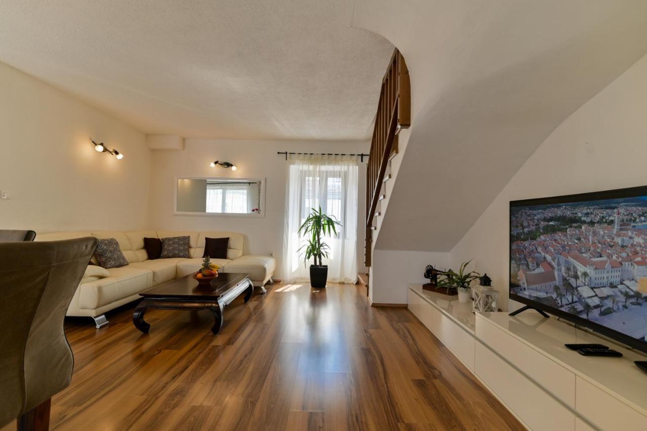 Apartman Ciciliani Trogir Eksteriør bilde