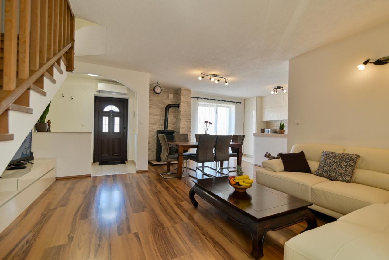 Apartman Ciciliani Trogir Eksteriør bilde