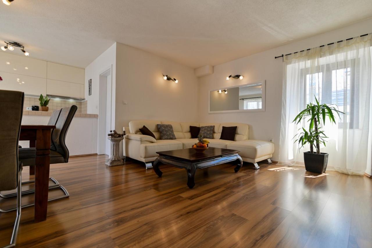 Apartman Ciciliani Trogir Eksteriør bilde