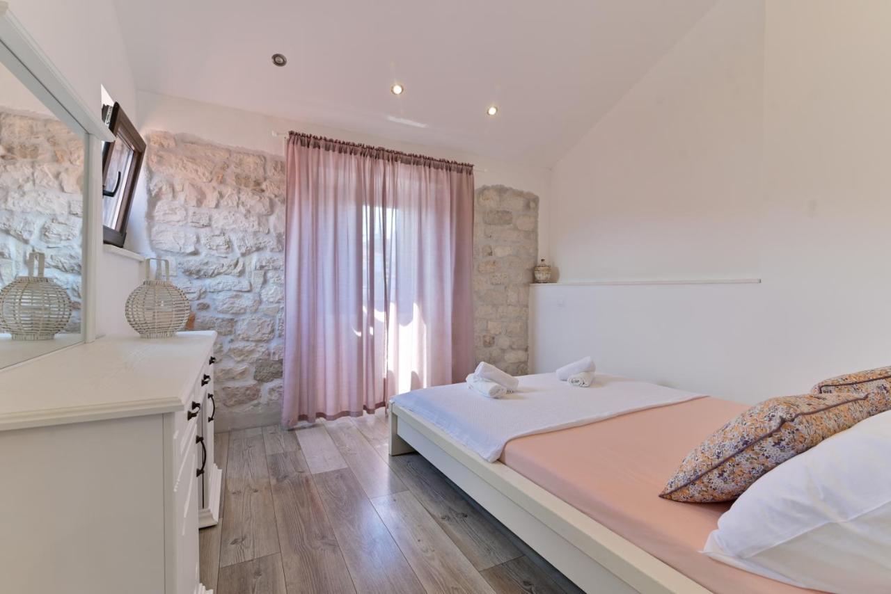 Apartman Ciciliani Trogir Eksteriør bilde