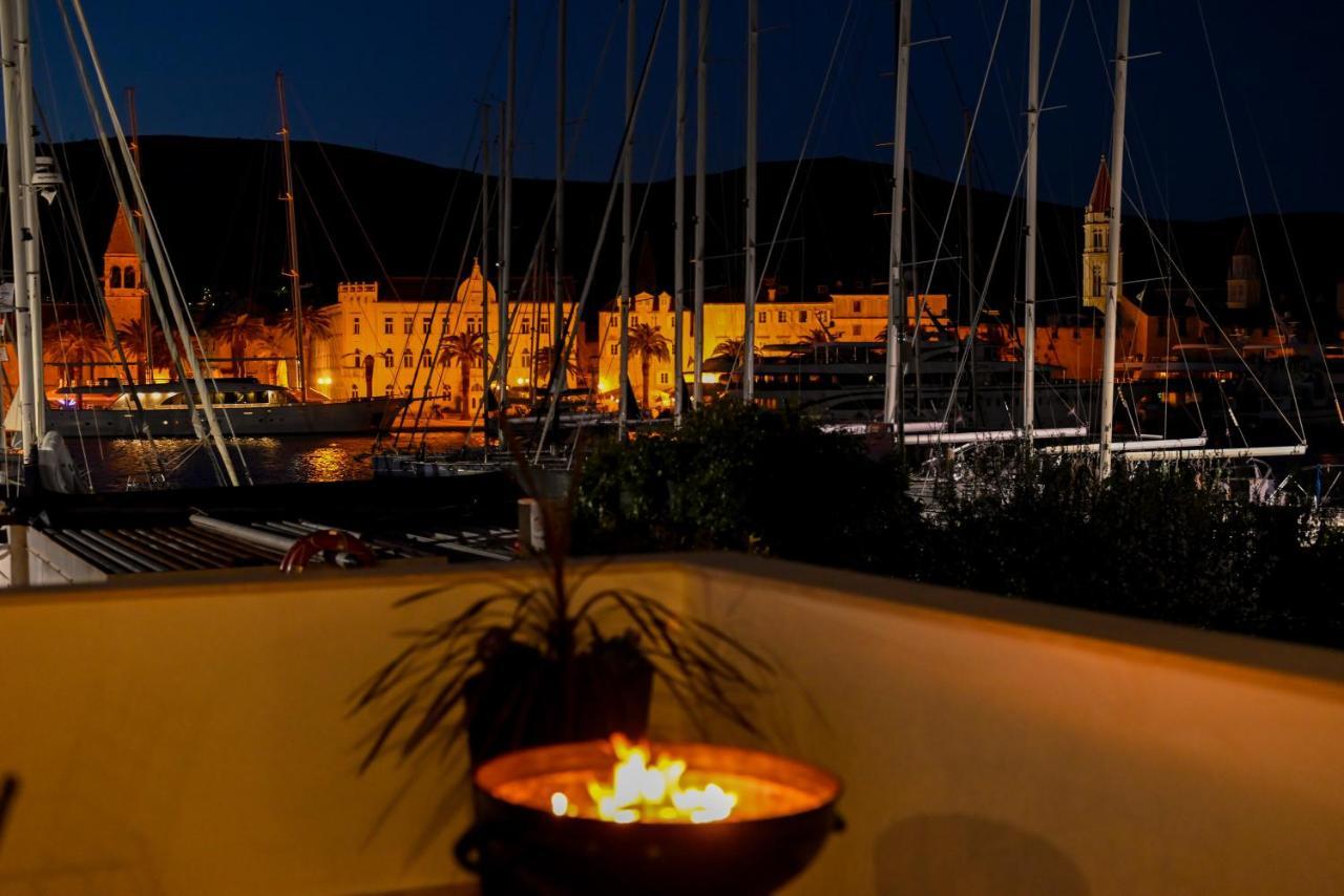 Apartman Ciciliani Trogir Eksteriør bilde